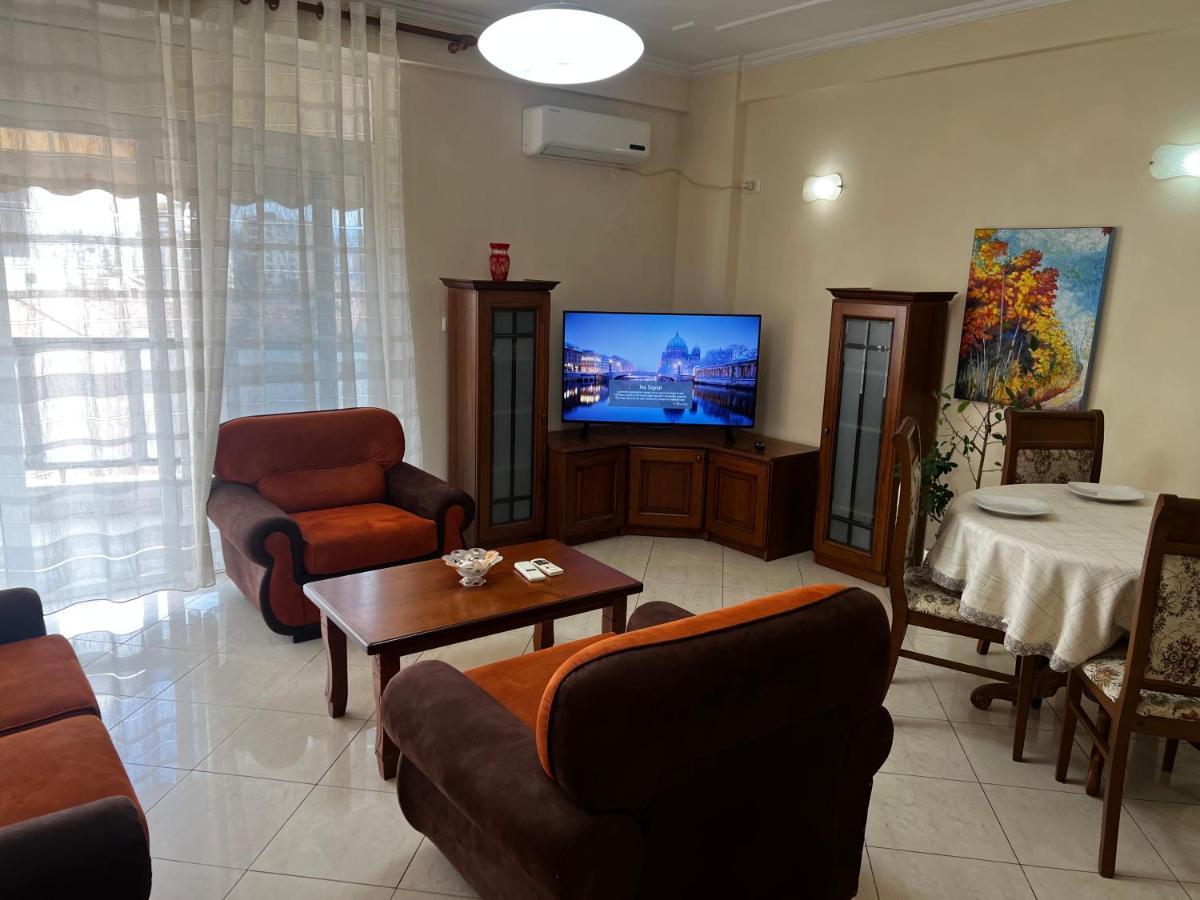 City Central Apartment 2 Tirana Extérieur photo